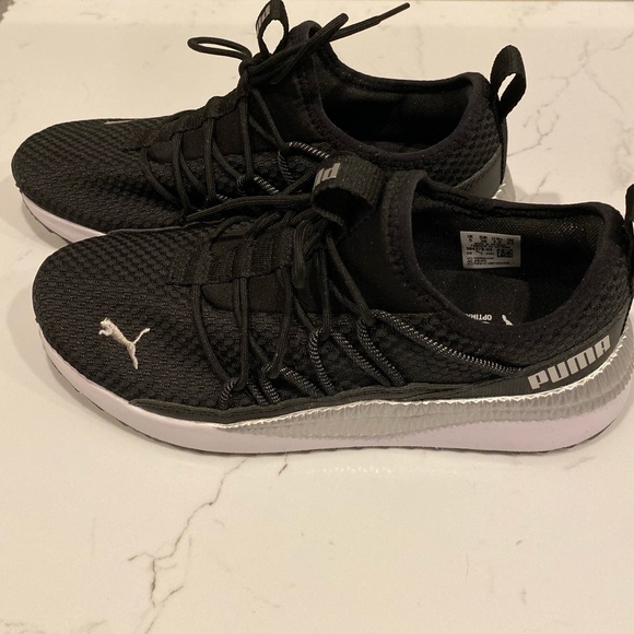 EUC Puma Black Soft Foam Athletic Shoes/Sneakers, 7.5 - Picture 8 of 8